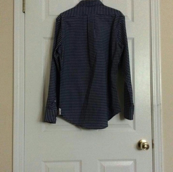 Polo/AE button down - Picture 2 of 4